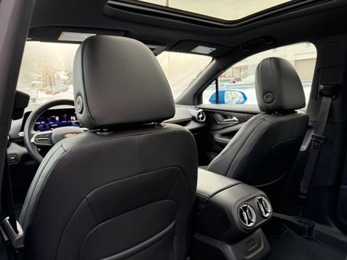 Used 2024 Chevrolet Blazer EV LT image 25