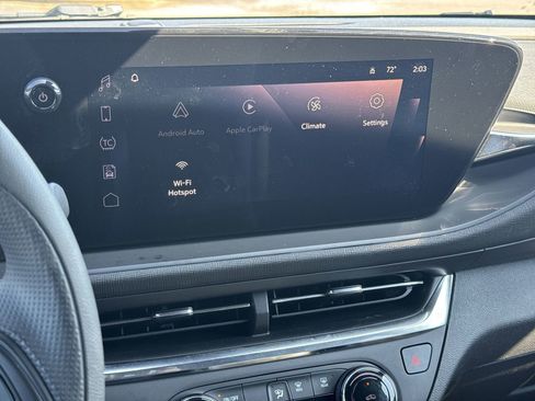 Certified 2024 Buick Envista Preferred w/ Advanced Safety Package image 24