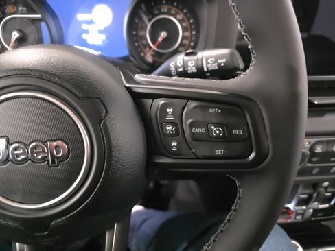 New 2026 Jeep Wrangler Unlimited Rubicon w/ Steel Bumper Group image 15