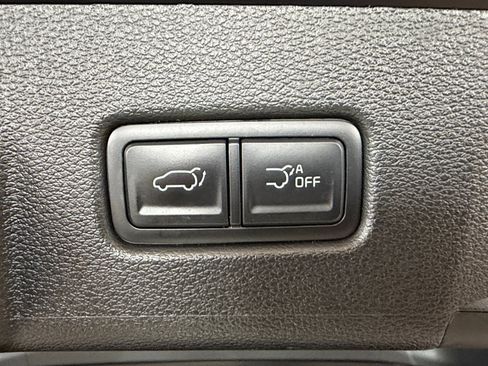Used 2024 Kia Telluride EX w/ EX Captain's Chair Package FWD image 35