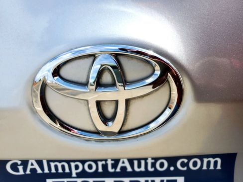 Used 2016 Toyota Corolla LE FWD image 12