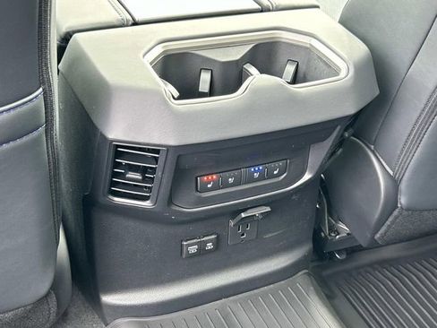 New 2026 Toyota Tundra Platinum AWD/4WD image 18