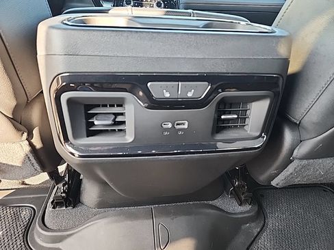 Used 2023 GMC Sierra 1500 AT4 AWD/4WD image 44