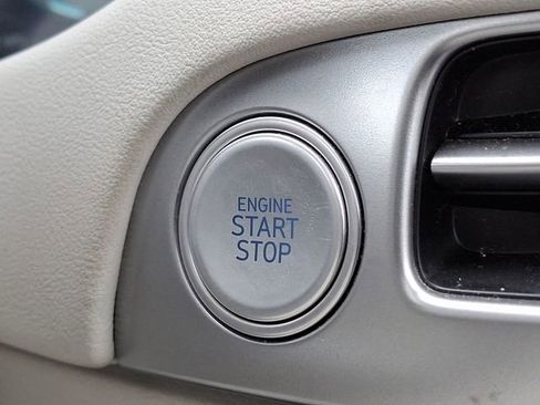 Used 2024 Hyundai Palisade Limited AWD/4WD image 25