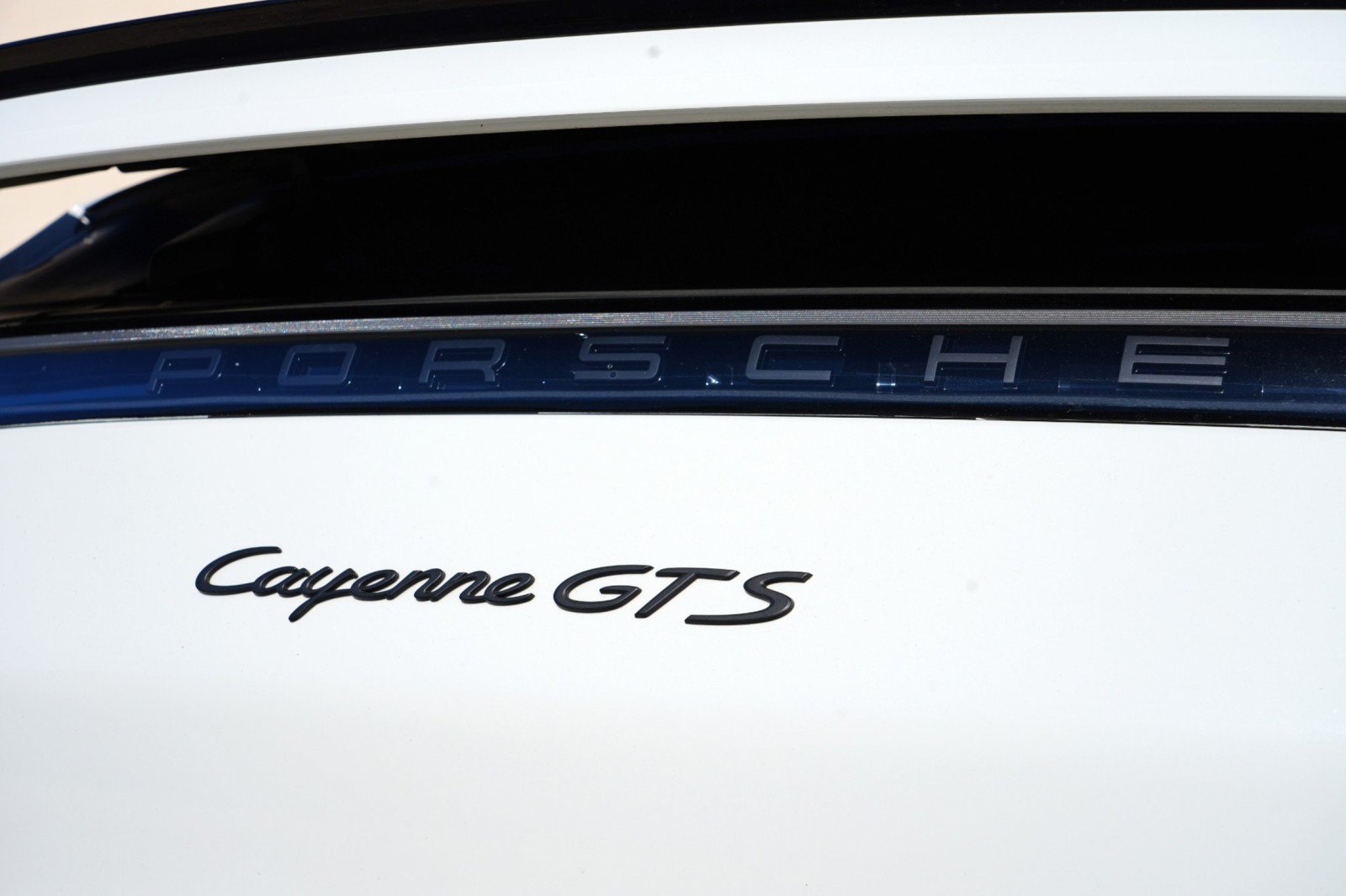 Used 2022 Porsche Cayenne GTS w/ Towing Package w/o Tow Ball AWD/4WD image 59