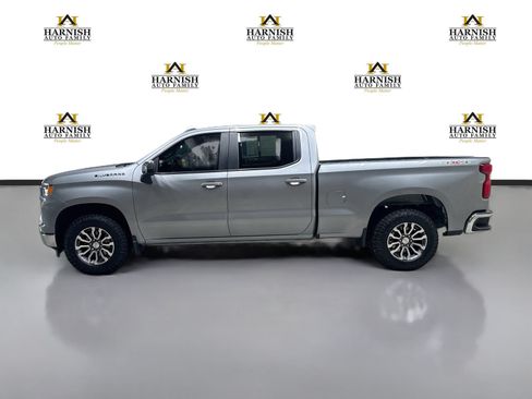 Used 2023 Chevrolet Silverado 1500 LT AWD/4WD image 9