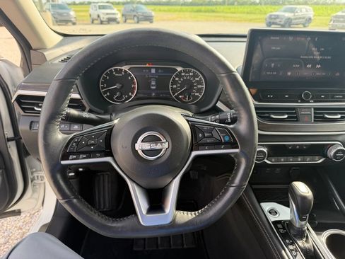 Used 2023 Nissan Altima 2.5 SL AWD/4WD image 14