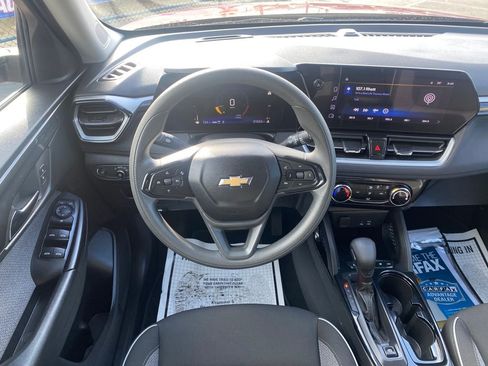 Used 2025 Chevrolet TrailBlazer LT image 19