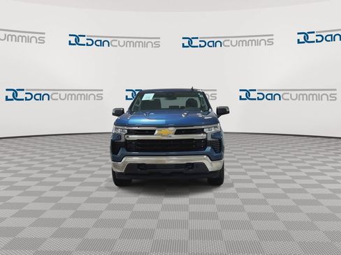 Used 2024 Chevrolet Silverado 1500 LT AWD/4WD image 3