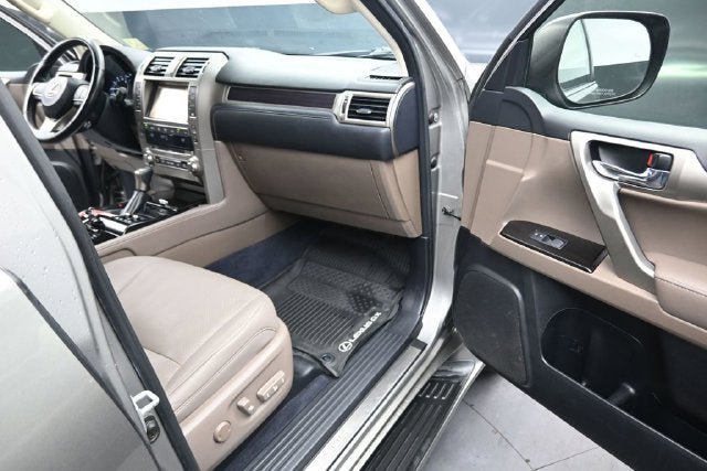 Used 2020 Lexus GX 460 AWD/4WD image 26