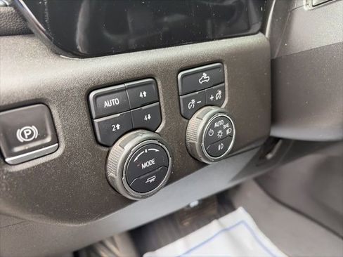 Used 2022 Chevrolet Silverado 1500 RST image 12