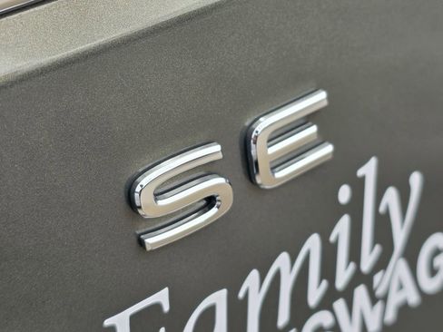 Used 2026 Volkswagen Atlas SE FWD image 8