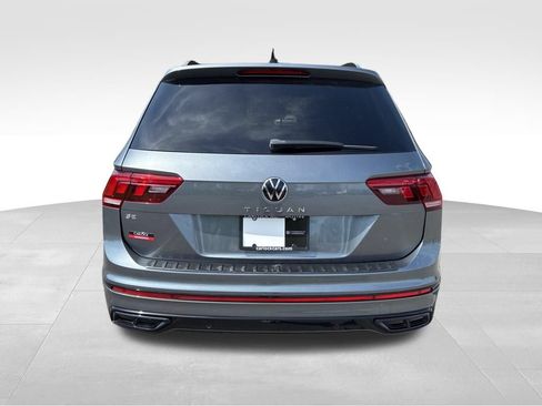 Used 2023 Volkswagen Tiguan SE R-Line FWD image 7