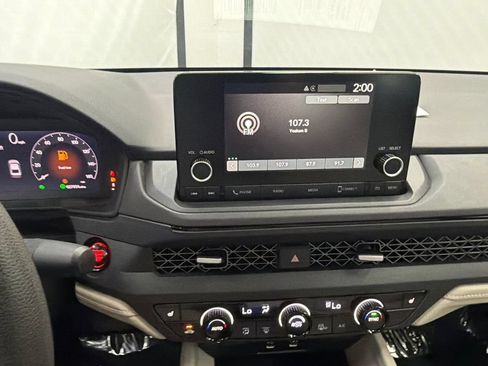 Used 2024 Honda Accord EX image 27