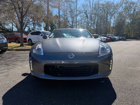 Used 2016 Nissan 370Z Touring image 2