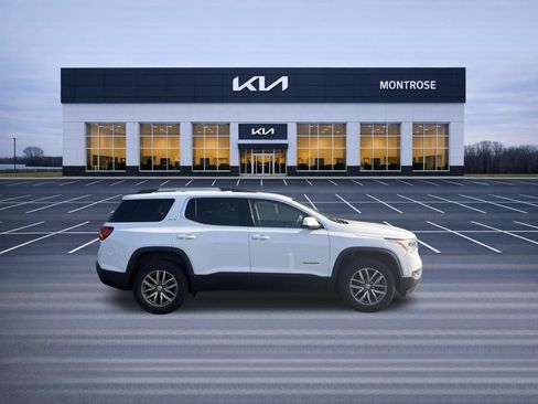 Used 2019 GMC Acadia SLE FWD image 4
