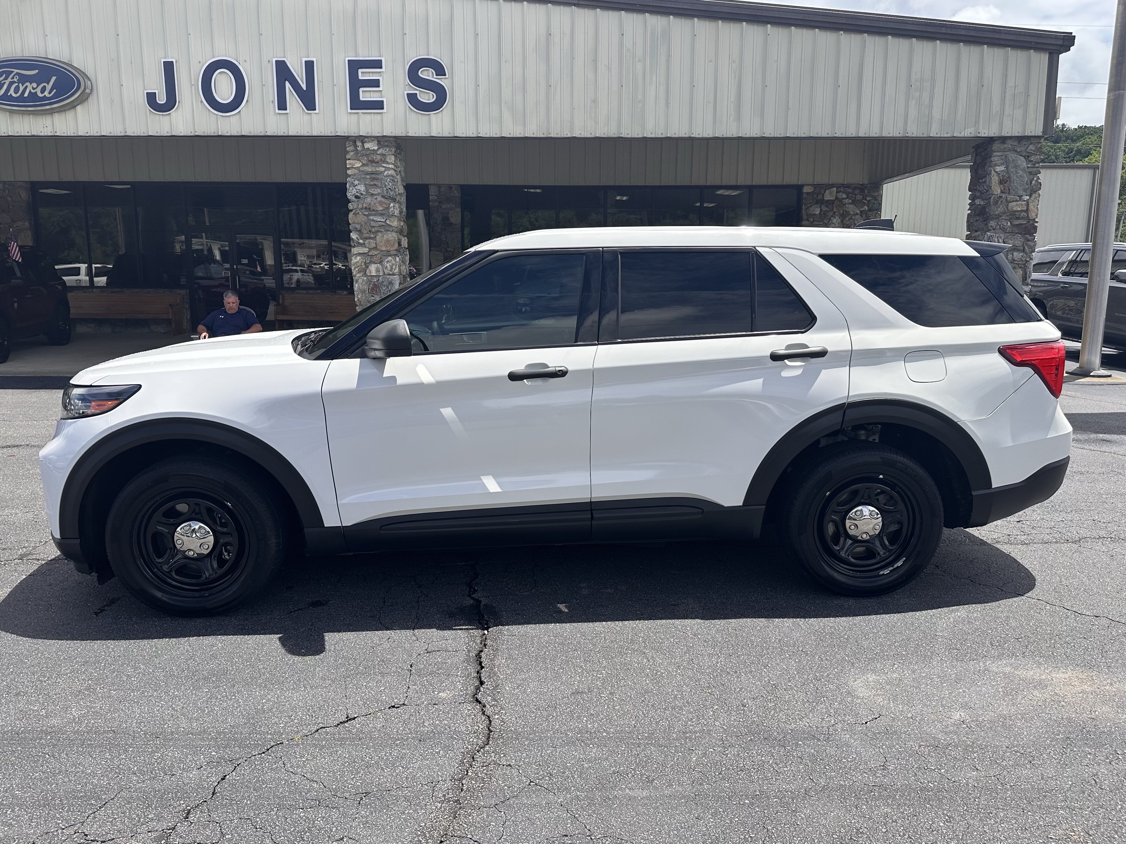 Used 2023 Ford Explorer 4WD Police Interceptor w/ Ultimate Wiring Package image 1