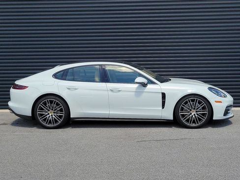 Certified 2019 Porsche Panamera RWD image 8