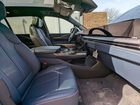 Used 2025 Cadillac Escalade IQ Sport 2 w/ LPO, ONYX Package AWD/4WD image 23