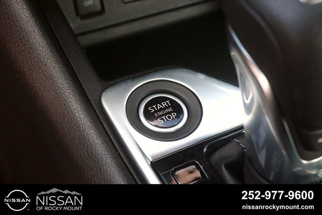 Used 2024 Nissan Sentra SV FWD image 17