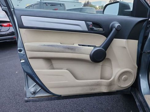 Used 2011 Honda CR-V LX image 18