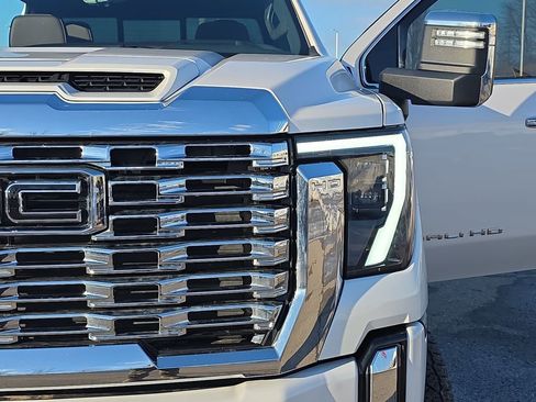 Used 2024 GMC Sierra 2500 Denali w/ Denali Reserve Package image 31