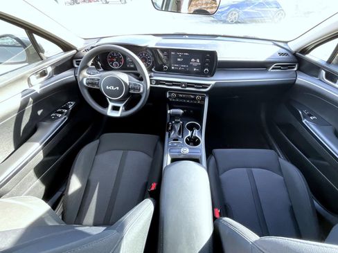Used 2022 Kia K5 LXS image 15