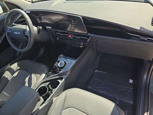 New 2026 Kia Niro Wind image 12