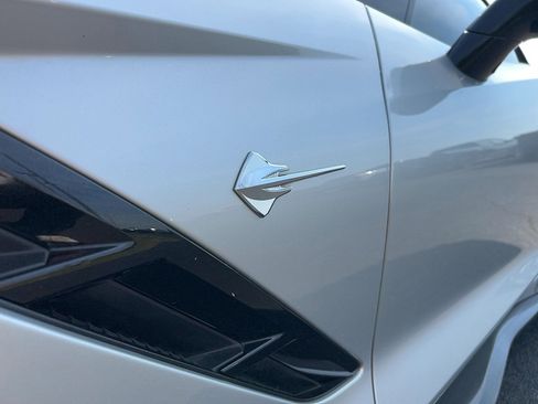 Used 2016 Chevrolet Corvette Stingray 2LT w/ 2LT Preferred Equipment Group image 11