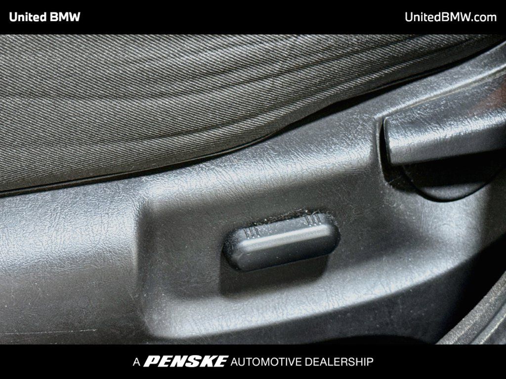 Used 2011 Ford Escape XLT w/ Cargo Pkg FWD image 11