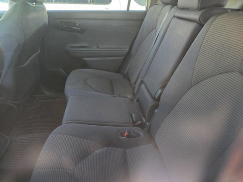 Certified 2022 Toyota Highlander LE AWD/4WD image 22