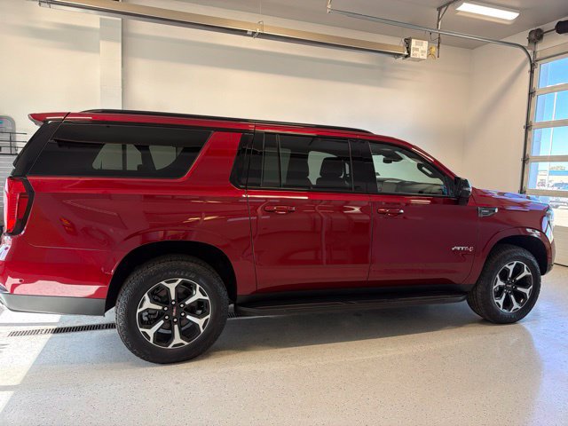 Used 2026 GMC Yukon XL AT4 AWD/4WD image 11
