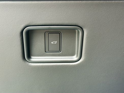 New 2026 Land Rover Range Rover Sport SE image 35