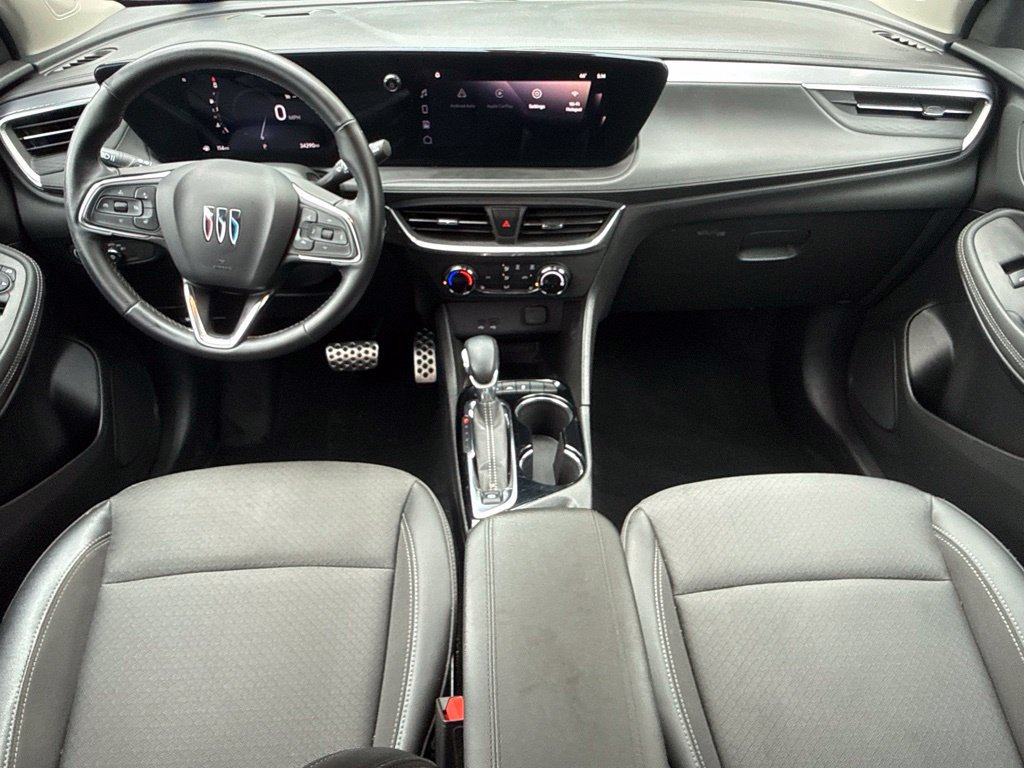 Used 2024 Buick Encore GX Preferred w/ Comfort Package AWD/4WD image 17