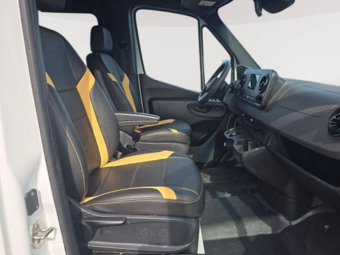 Used 2024 Mercedes-Benz Sprinter 3500 w/ Acoustic Package image 5