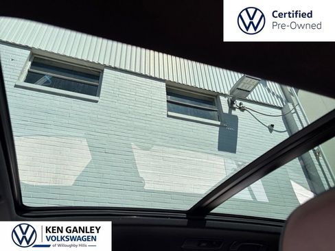Certified 2024 Volkswagen Tiguan SEL R-Line AWD/4WD image 25