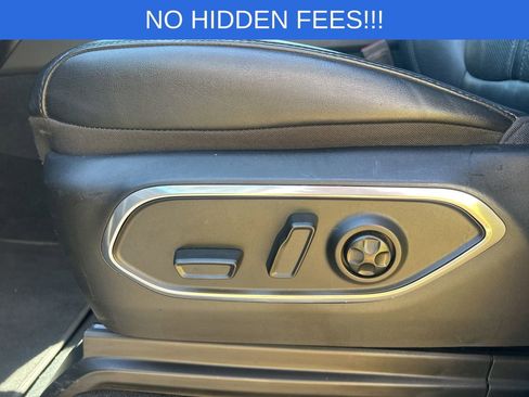 Used 2024 Jeep Wagoneer Series II w/ Flexible Seating Group image 27