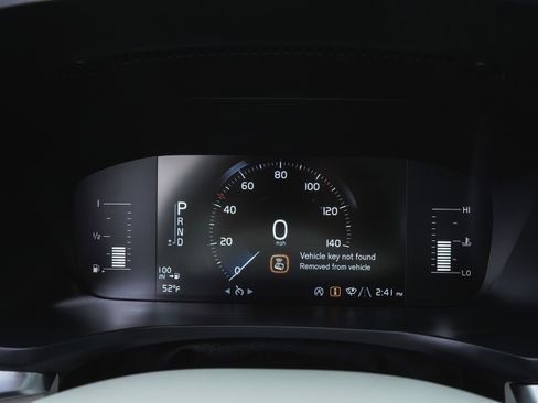 Used 2019 Volvo S60 T6 Momentum w/ Premium Package image 18