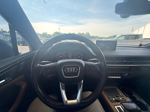 Used 2017 Audi Q7 3.0T Prestige AWD/4WD image 14
