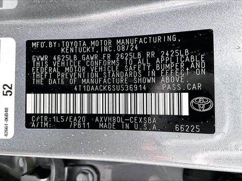 Used 2025 Toyota Camry SE FWD image 29