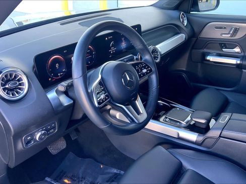 Used 2023 Mercedes-Benz GLB 250 image 16