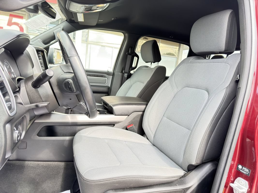 Used 2022 RAM 1500 Big Horn AWD/4WD image 16
