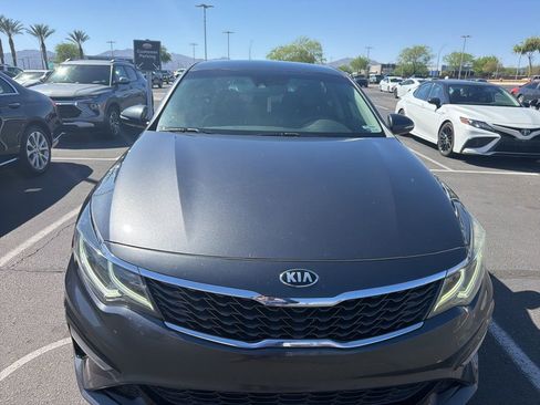 Used 2020 Kia Optima LX image 2