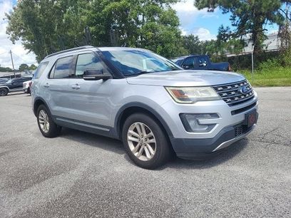 Used 2017 Ford Explorer XLT
