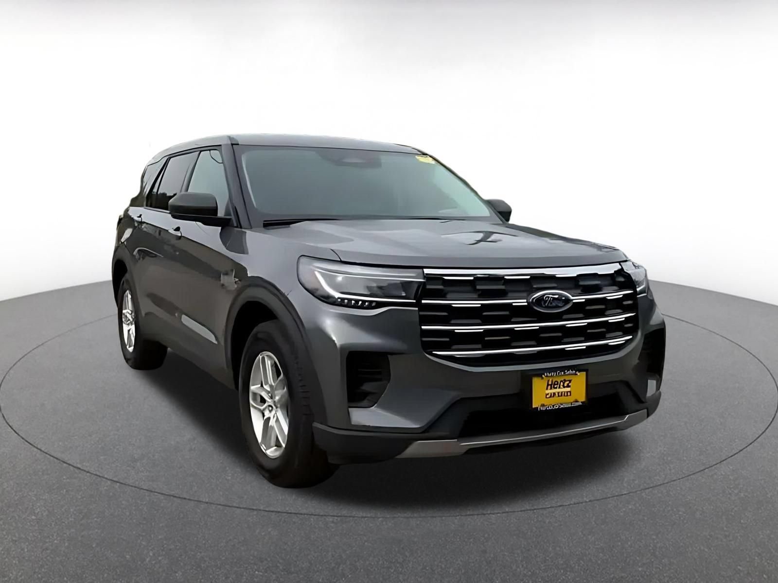 Used 2026 Ford Explorer Active AWD/4WD image 3