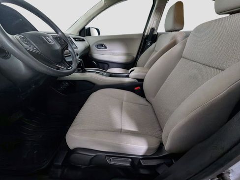 Used 2018 Honda HR-V EX image 13