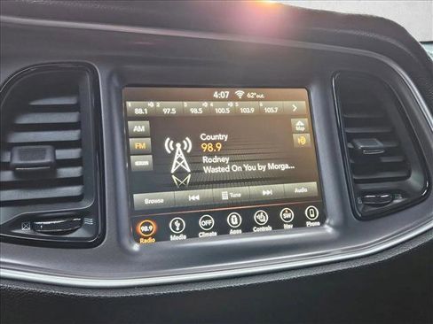 Used 2019 Dodge Challenger R/T w/ Plus Package image 12