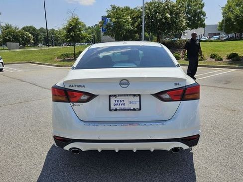 Used 2023 Nissan Altima 2.5 SL FWD image 7