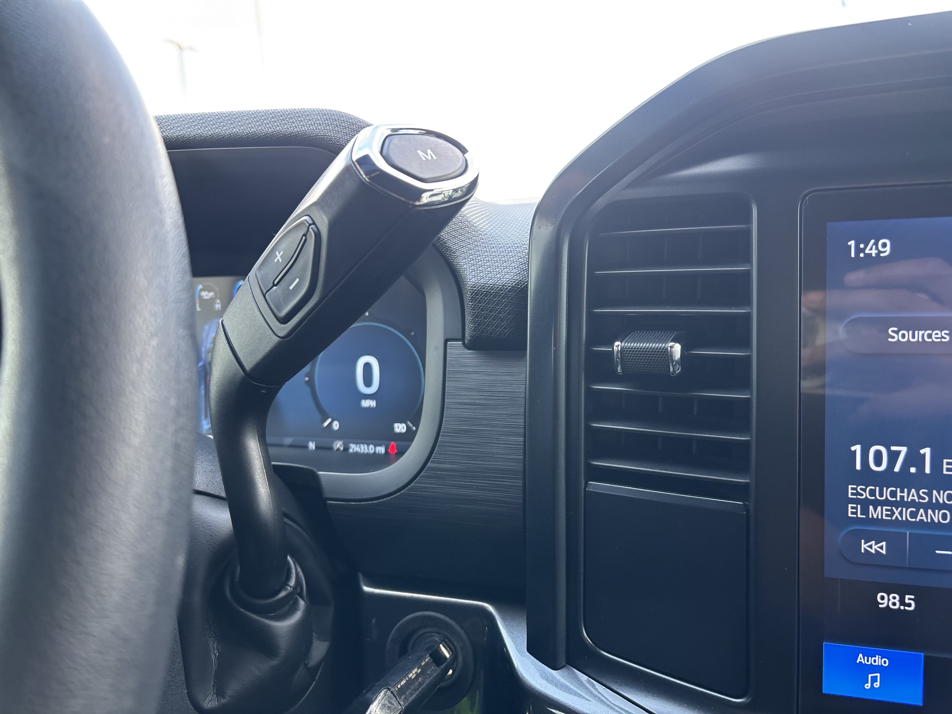 Certified 2025 Ford F150 STX w/ Equipment Group 200A RWD image 32