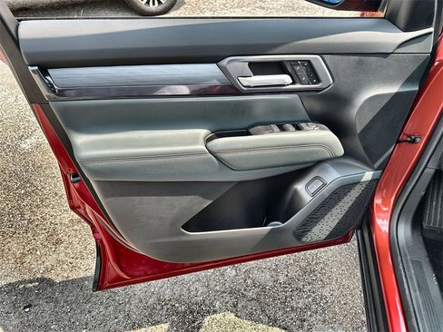 New 2026 GMC Terrain AT4 w/ Convenience Package III image 21